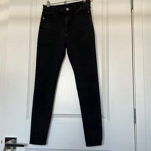 Black high waist skinny Jean. Size 26